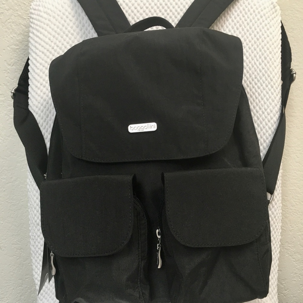 SOLD!  BAGGALLINI MISSION BACKPACK HANDBAG BLACK NWT!
